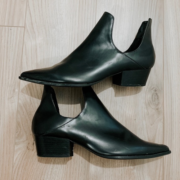 Zara Shoes - ZARA TRAFALUC BLACK ANKLE BOOTS SZ 39